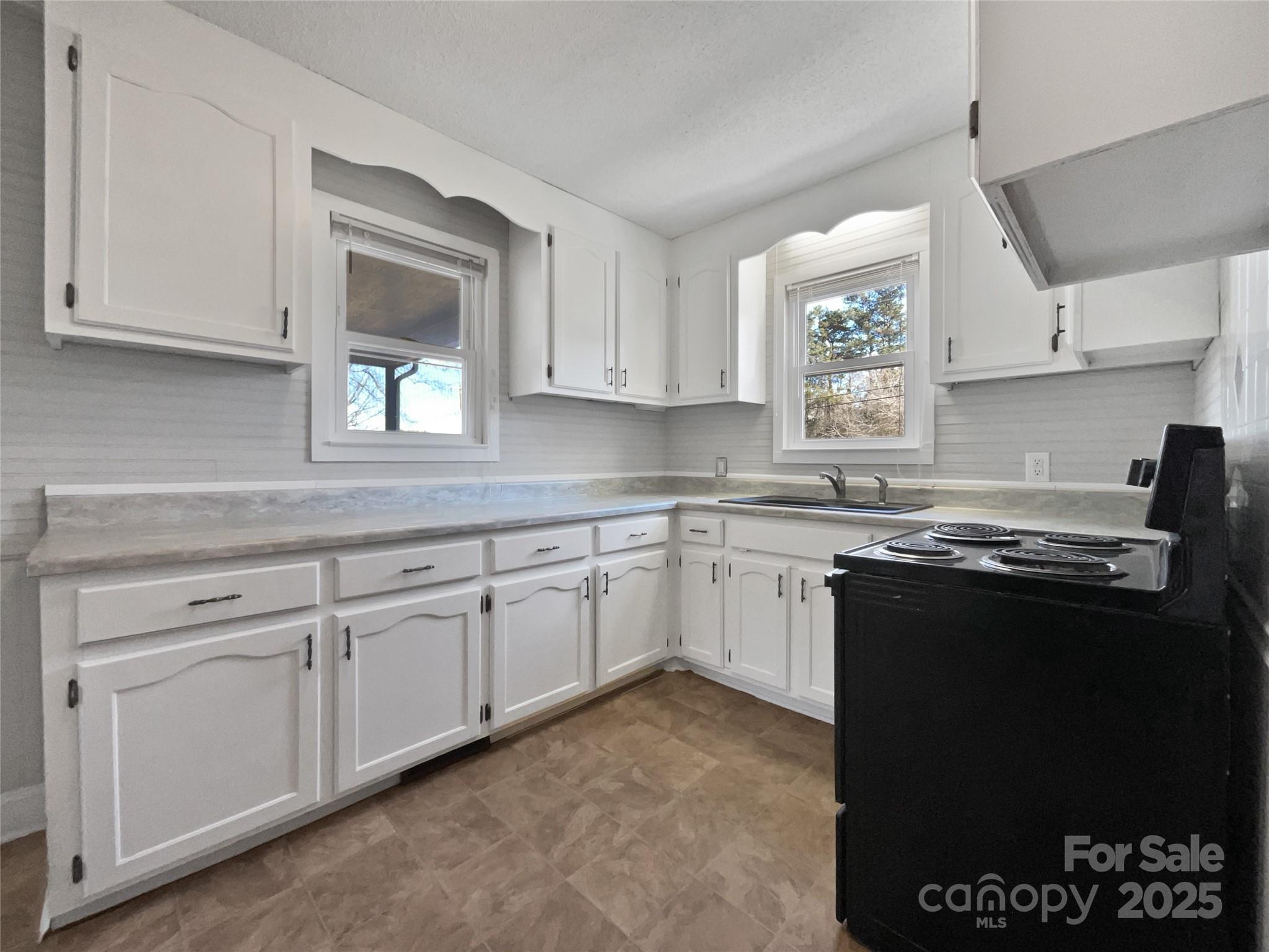 1215 Neal Hawkins Road Gastonia, NC 28056 - Photo 5 of 18 Gallery Image 5