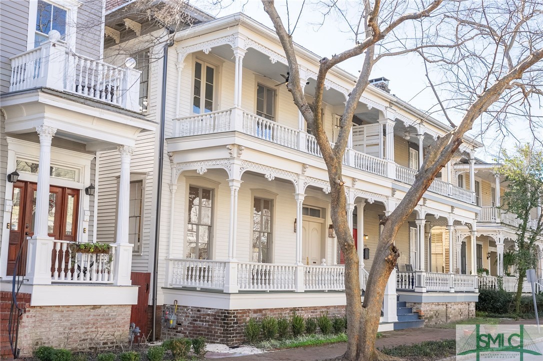 209 West Waldburg St  