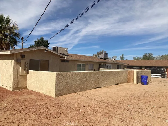 a view of a outdoor space with city view
