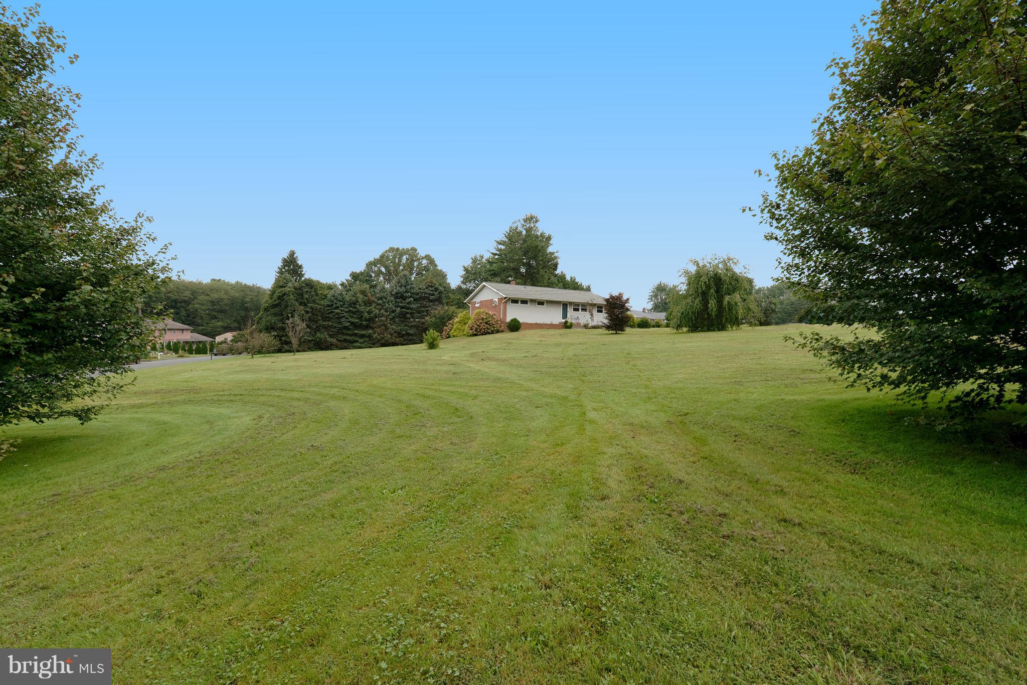 2203 Foley Road Havre de Grace, MD 21078 - Photo 4 of 24 Huge front yard
