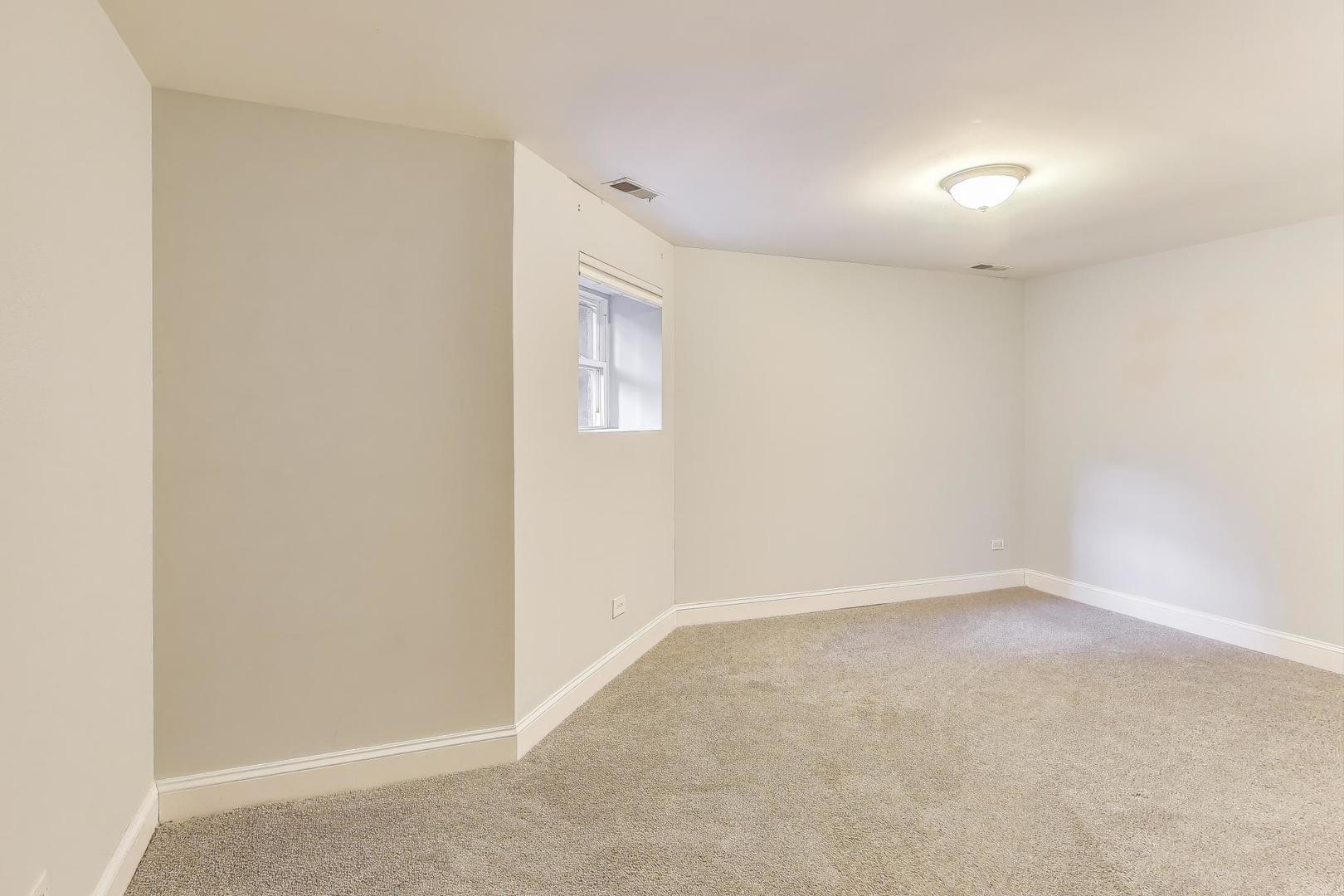 7730 North Paulina Street, Unit 1 Chicago, IL 60626 - Photo 42 of 59 a view of an empty room