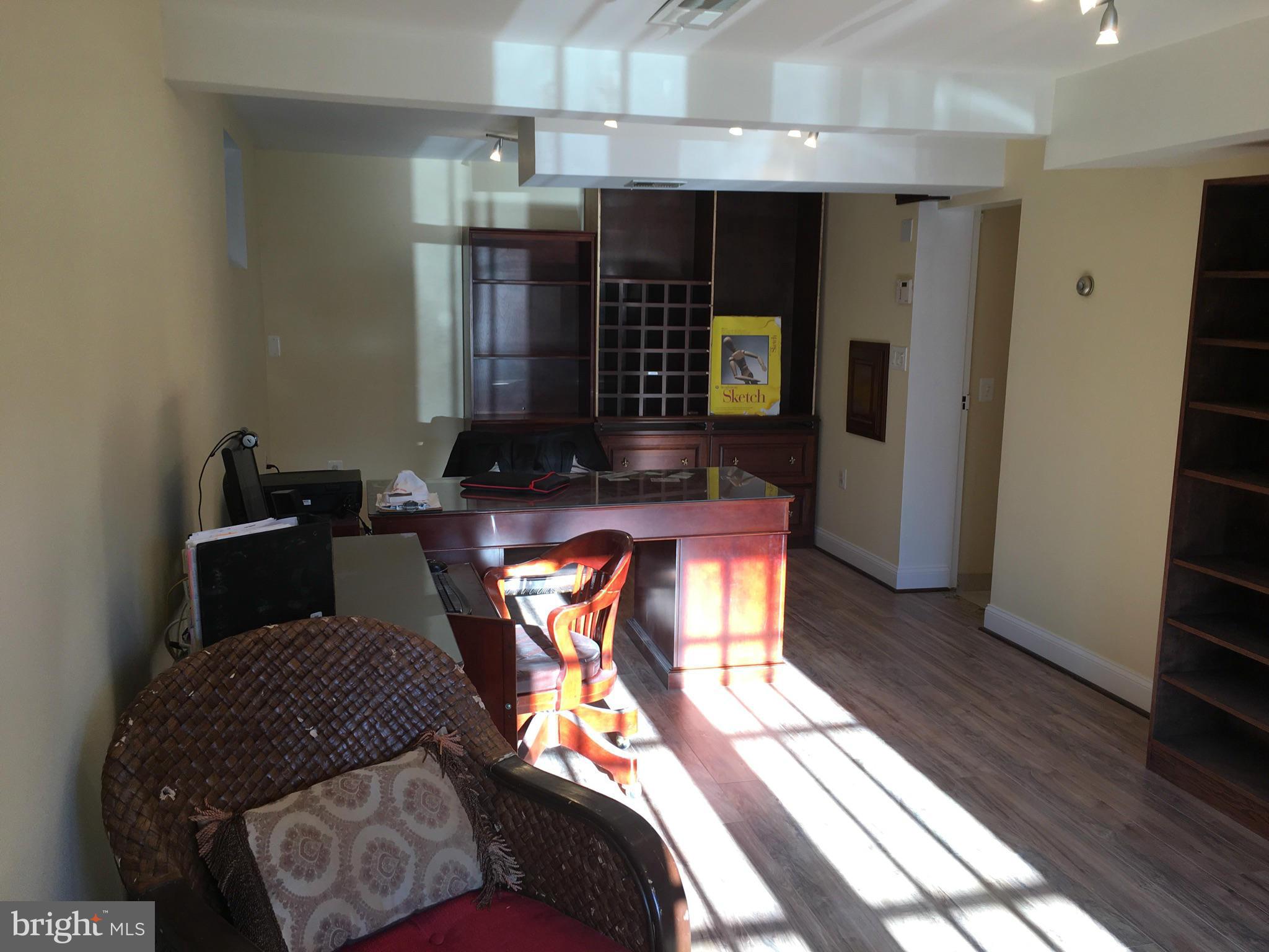 11502 Newport Mill Road Silver Spring, MD 20902 - Photo 13 of 29 Interior (General)