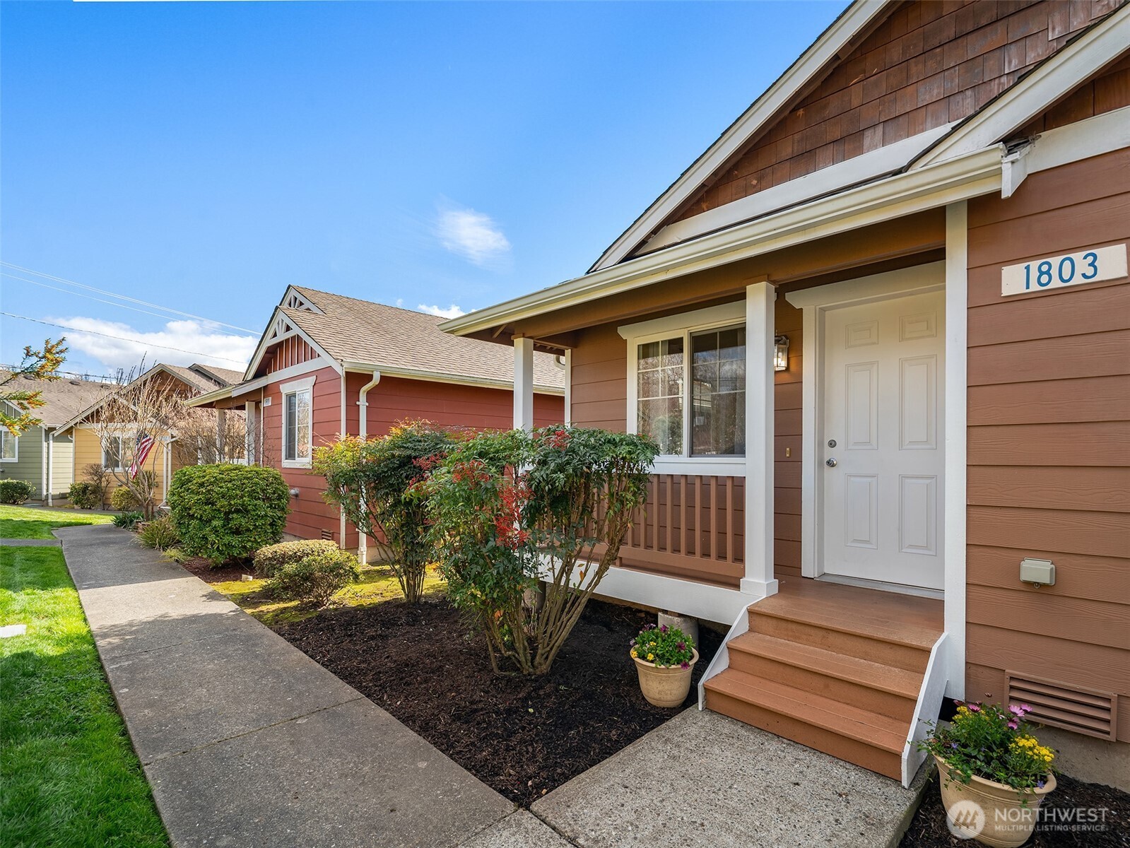 1803 Wildflower Way Sedro-Woolley, WA 98284 - Photo 2 of 25