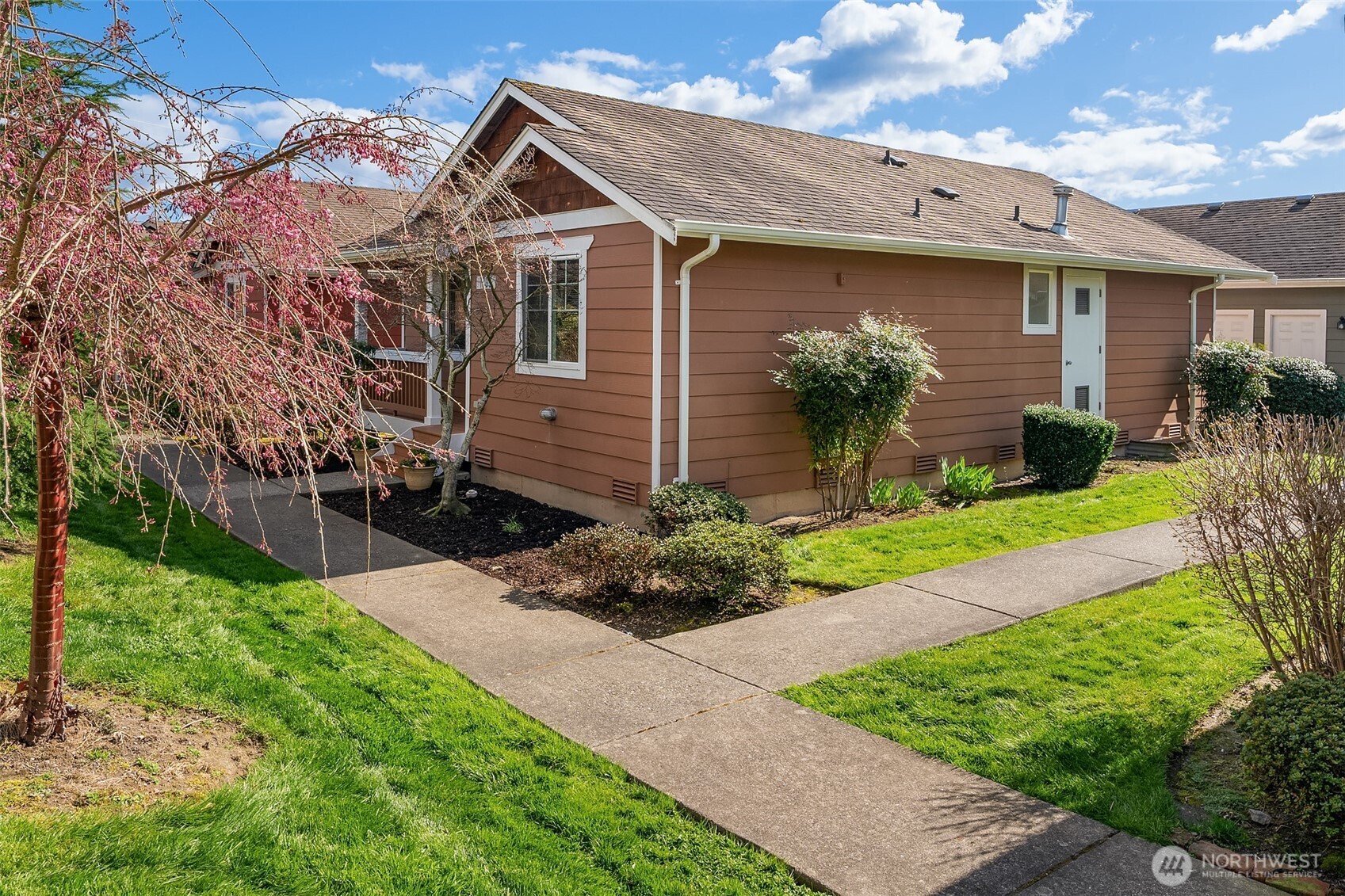 1803 Wildflower Way Sedro-Woolley, WA 98284 - Photo 4 of 25