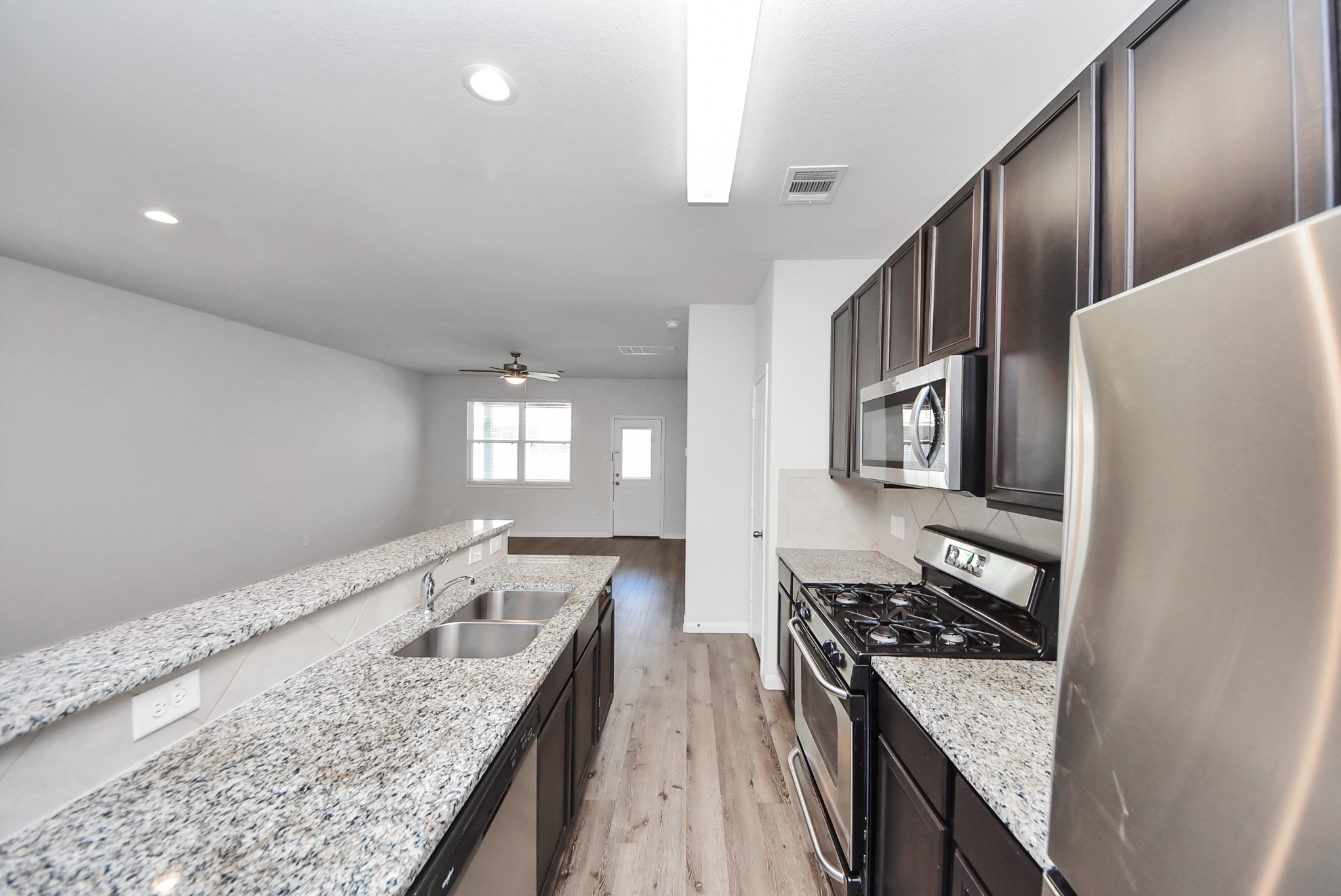 4911 Yello Ginko Trail Spring, TX 77373 - Photo 12 of 41