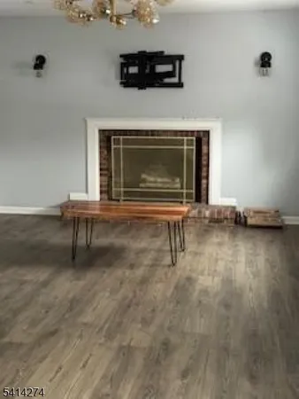 a bench sitting in middle of a room