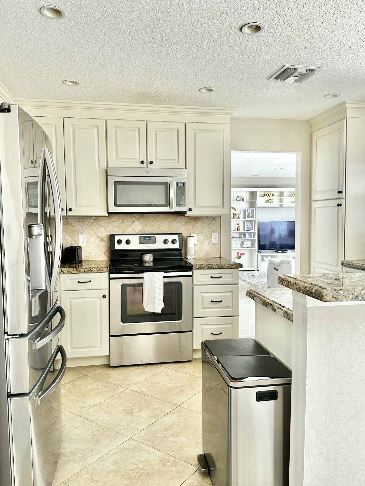5342 Park Pl Circle Boca Raton, FL 33486 - Photo 11 of 44 Kitchen