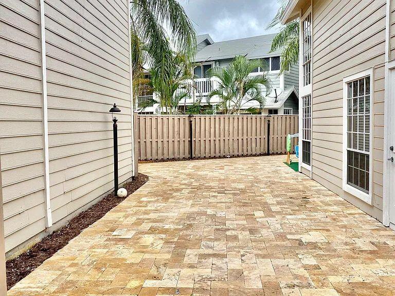 5342 Park Pl Circle Boca Raton, FL 33486 - Photo 36 of 44 Backyard2