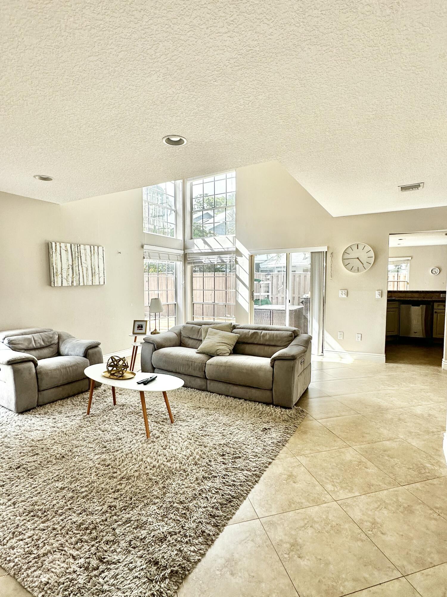 5342 Park Pl Circle Boca Raton, FL 33486 - Photo 7 of 44 LivingRoom4