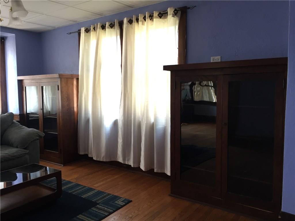 402 Vermont Avenue Rochester, PA 15074 - Photo 5 of 24 Living room built in's.