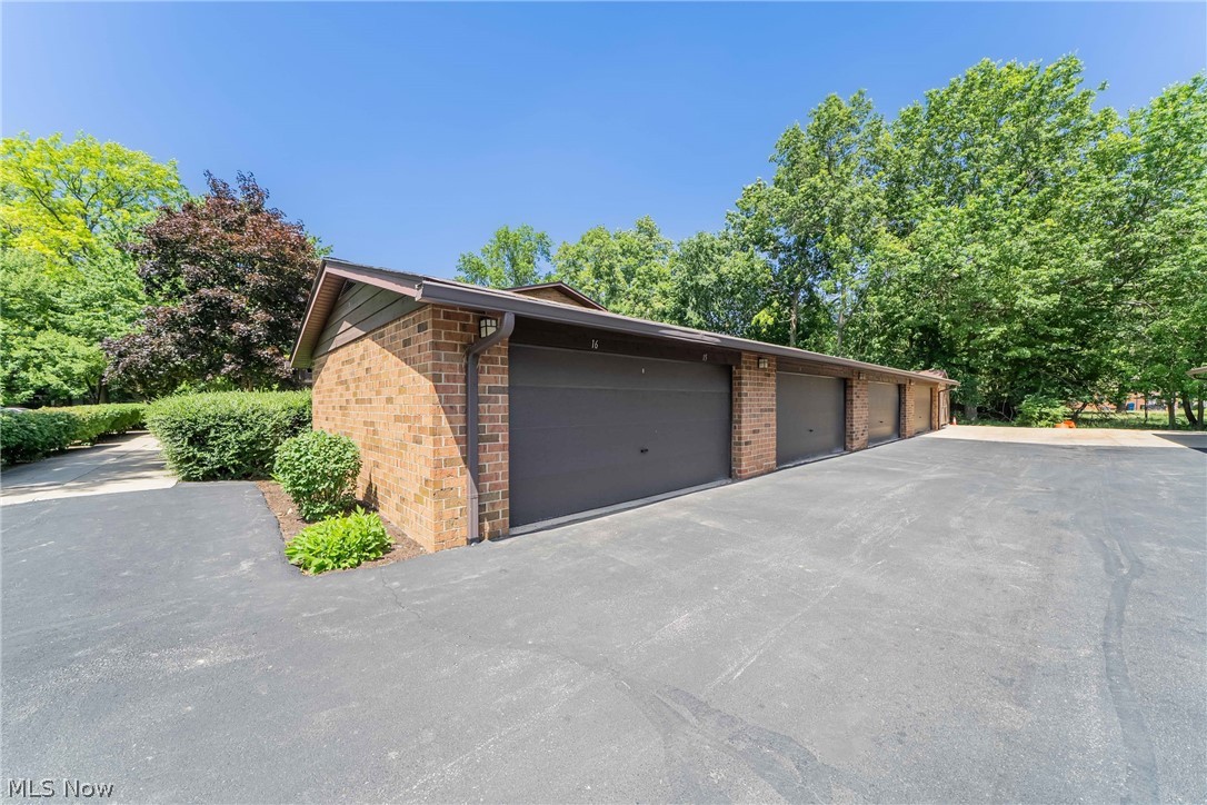 22958 Maple Ridge Road, Unit 102 North Olmsted, OH 44070 - Photo 28 of 29