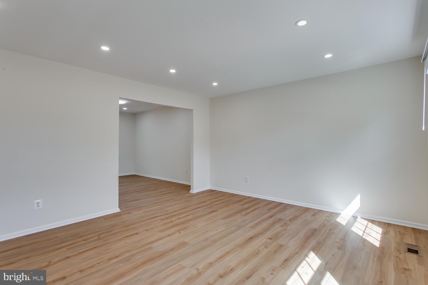 1904 Beulah Road Vienna, VA 22182 - Photo 11 of 47 Gallery Image 11