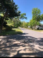 225 Old Pass Road West Long Beach, MS 39560 - Photo 9 of 17 1650701919322883476