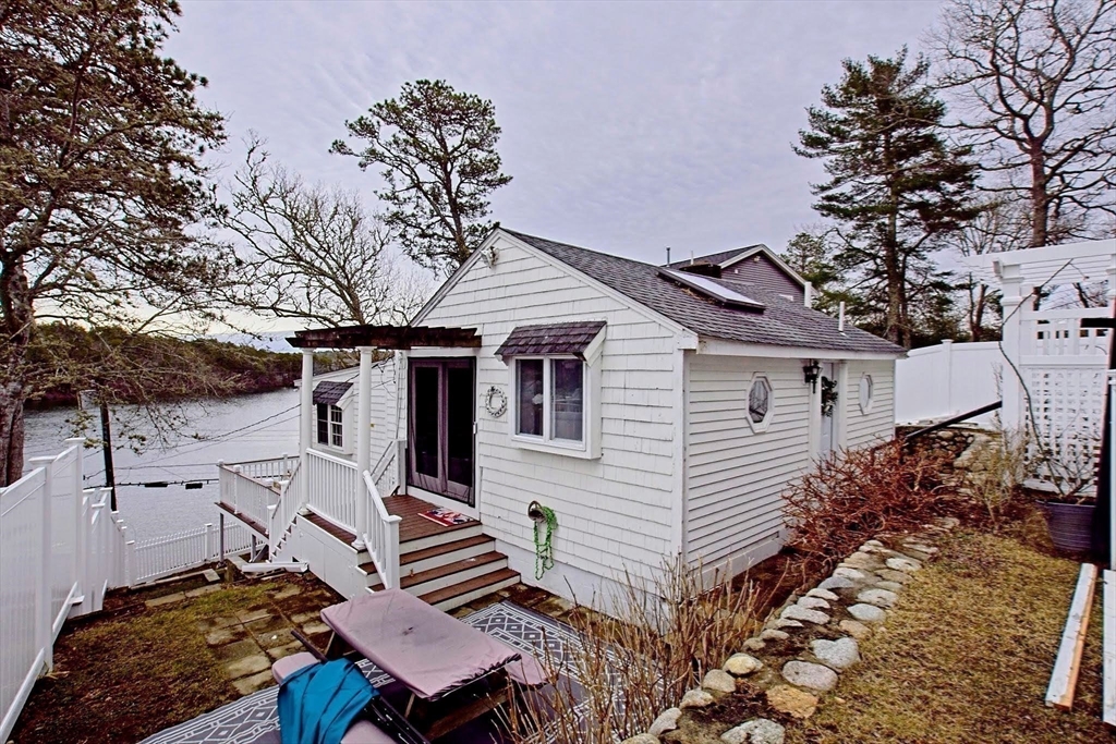 21 Hillside Road Plymouth, MA 02360 - Photo 7 of 39 a view of a house with a yard