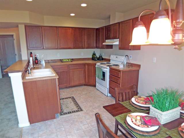 417 South Skipworth Road, Unit 101 Spokane Valley, WA 99206 - Photo 3 of 5