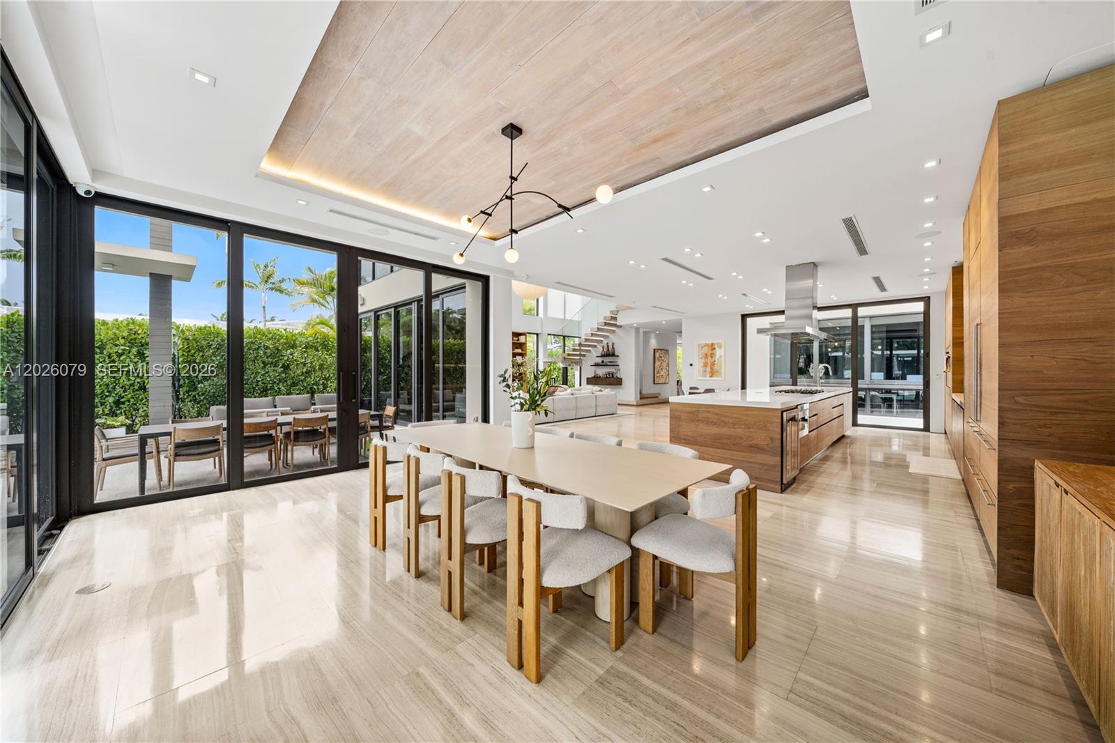 5061 North Bay Road Miami Beach, FL 33140 - Photo 10 of 63