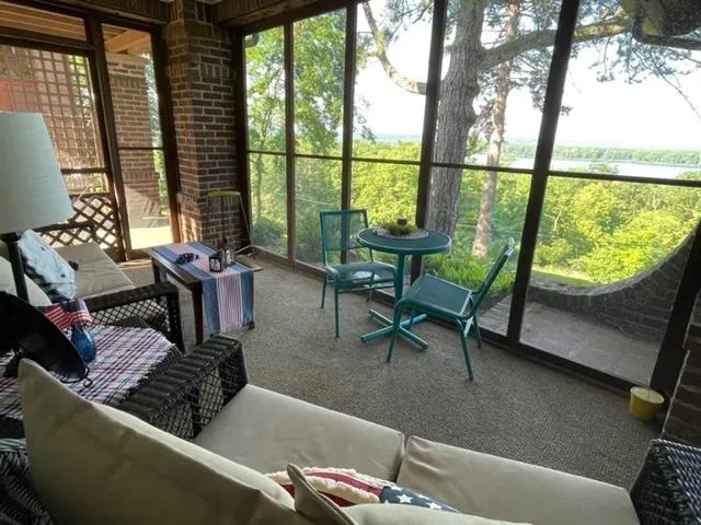 $275,000 | 318 North 4th Street, Savanna, IL 61074