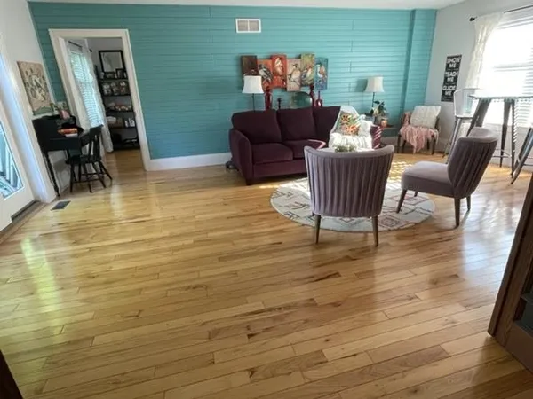 $275,000 | 318 North 4th Street, Savanna, IL 61074