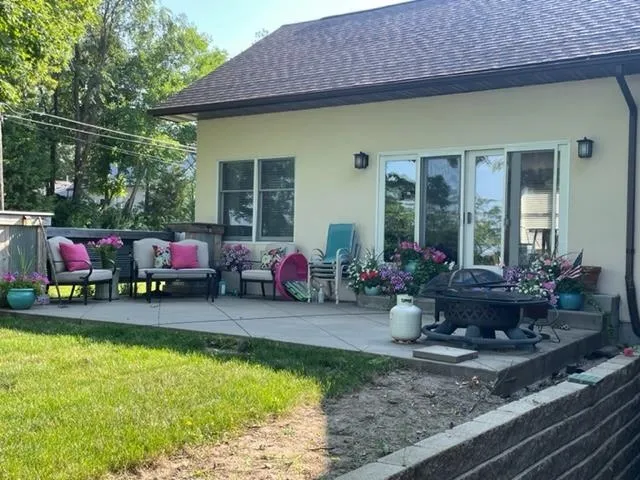 $275,000 | 318 North 4th Street, Savanna, IL 61074