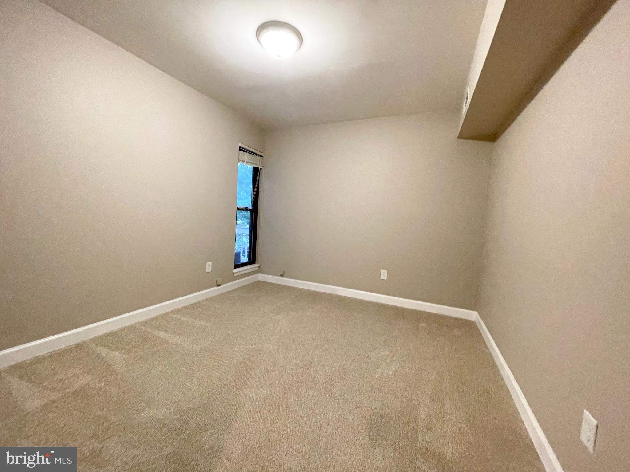 5818 Royal Ridge Drive, Unit E Springfield, VA 22152 - Photo 11 of 24
