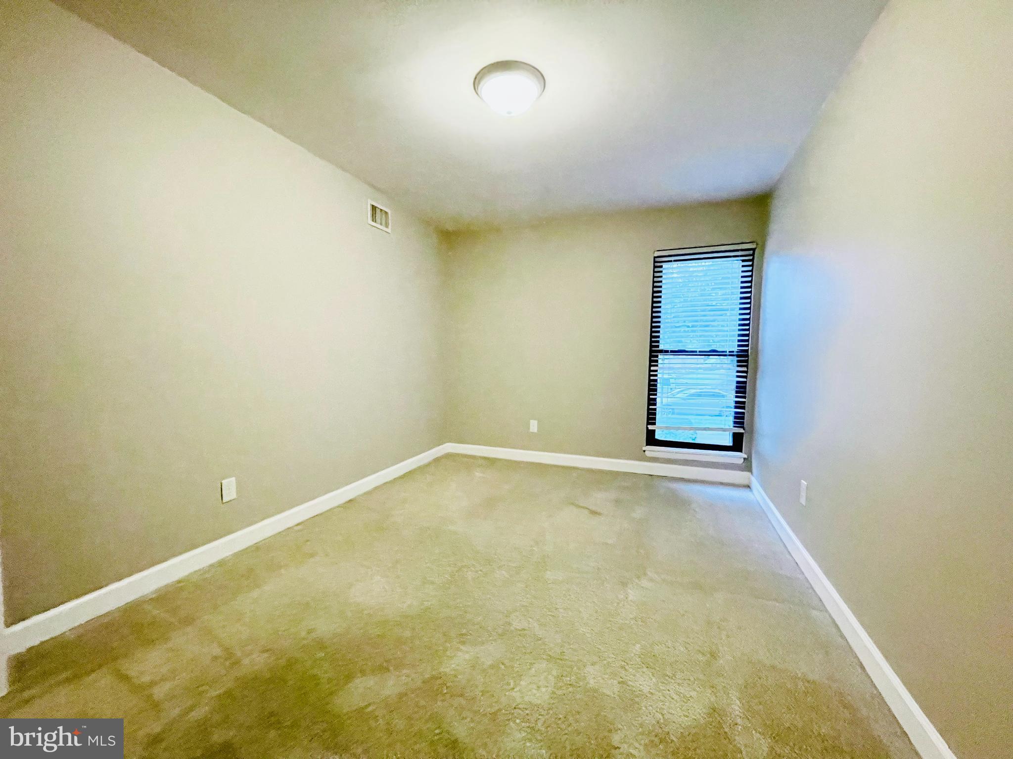 5818 Royal Ridge Drive, Unit E Springfield, VA 22152 - Photo 12 of 24