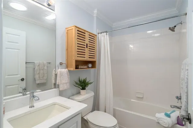 $549,900 | 967 Livingston Loop, The Villages, FL 32162