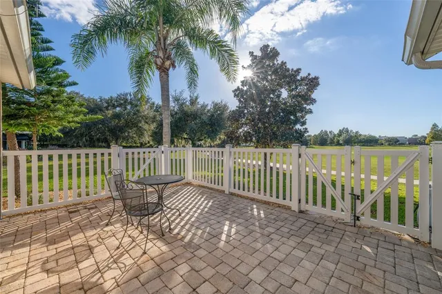 $549,900 | 967 Livingston Loop, The Villages, FL 32162