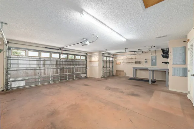 $549,900 | 967 Livingston Loop, The Villages, FL 32162