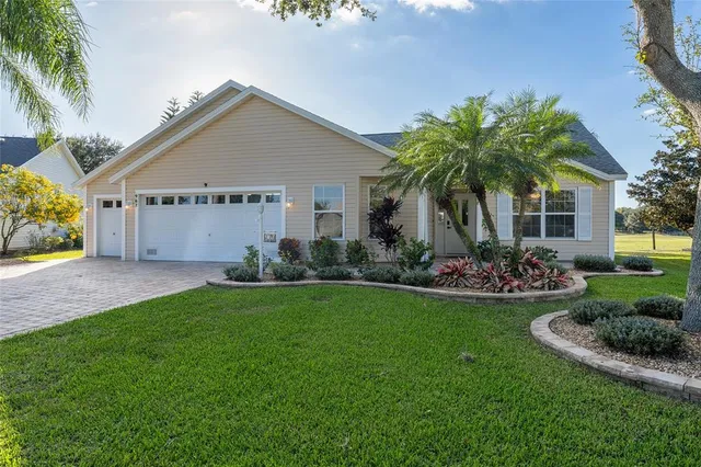 $549,900 | 967 Livingston Loop, The Villages, FL 32162