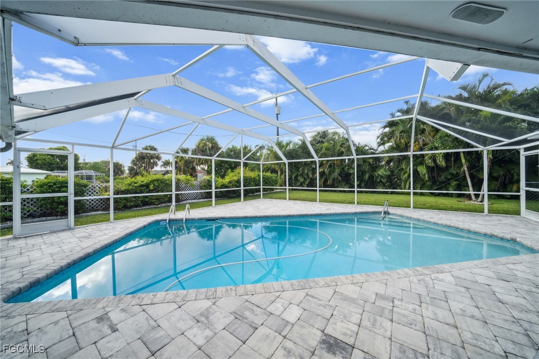 422 Coral Drive Cape Coral, FL 33904 - Photo 32 of 43 a view of a backyard