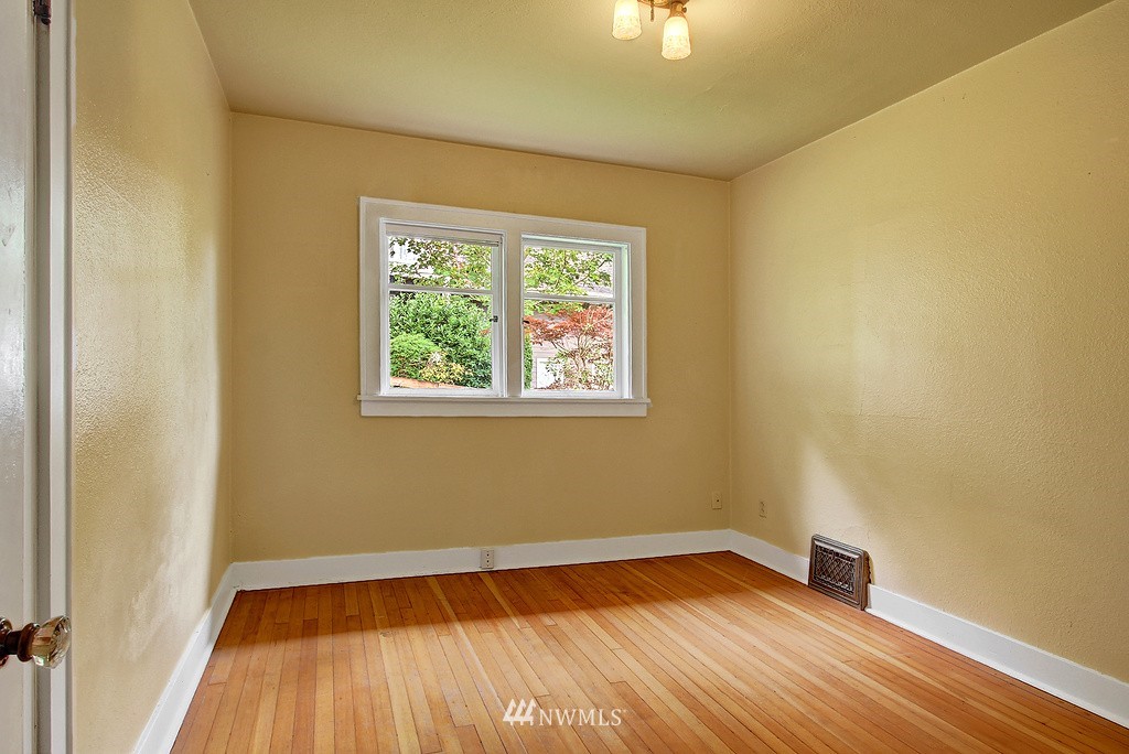 17509 102nd Avenue Northeast Bothell, WA 98011 - Photo 8 of 18 Gallery Image 8