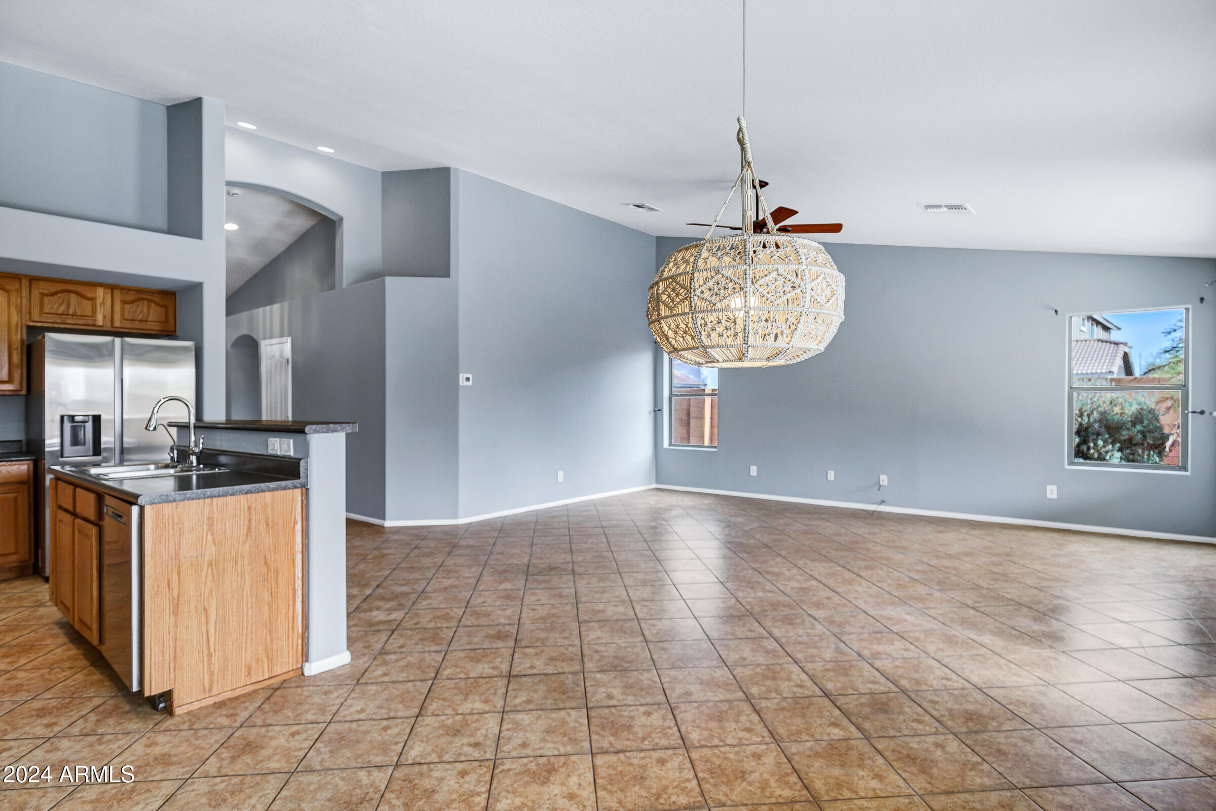 25673 West Crown King Road Buckeye, AZ 85326 - Photo 15 of 38 25673 W Crown King Rd-15