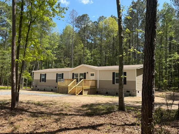 $209,900 | 115 Ash Hill Drive, Eutawville, SC 29048