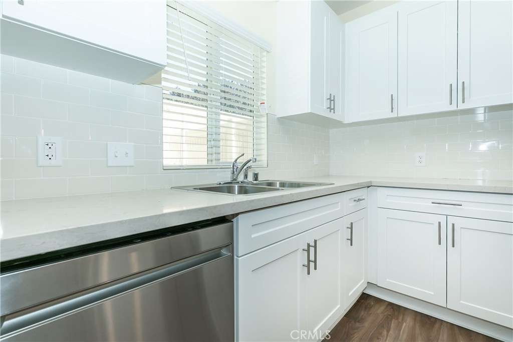 16852 Muscatel Street Hesperia, CA 92345 - Photo 11 of 22