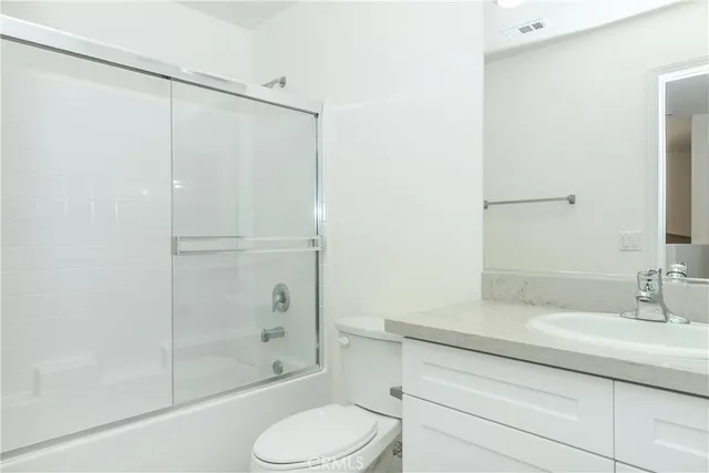 $1,995 | 16852 Muscatel Street, Hesperia, CA 92345