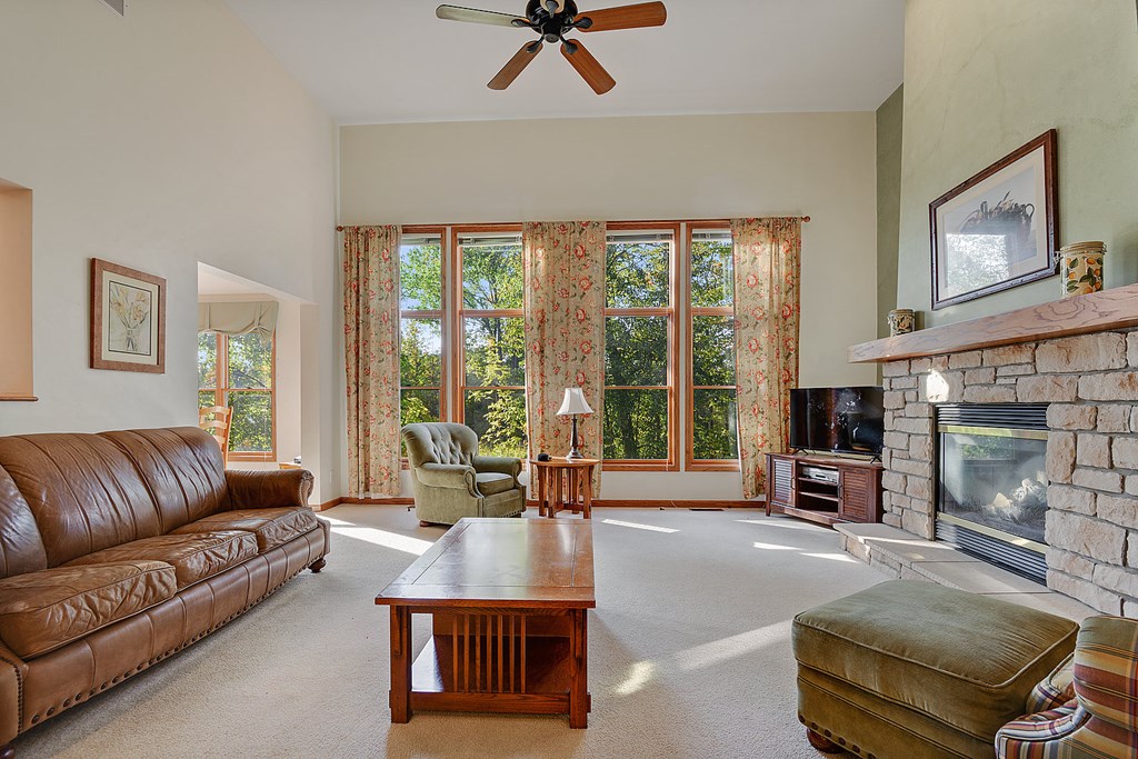 7585 Meadow Ridge Road, Unit J37 Egg Harbor, WI 54209 - Photo 4 of 22
