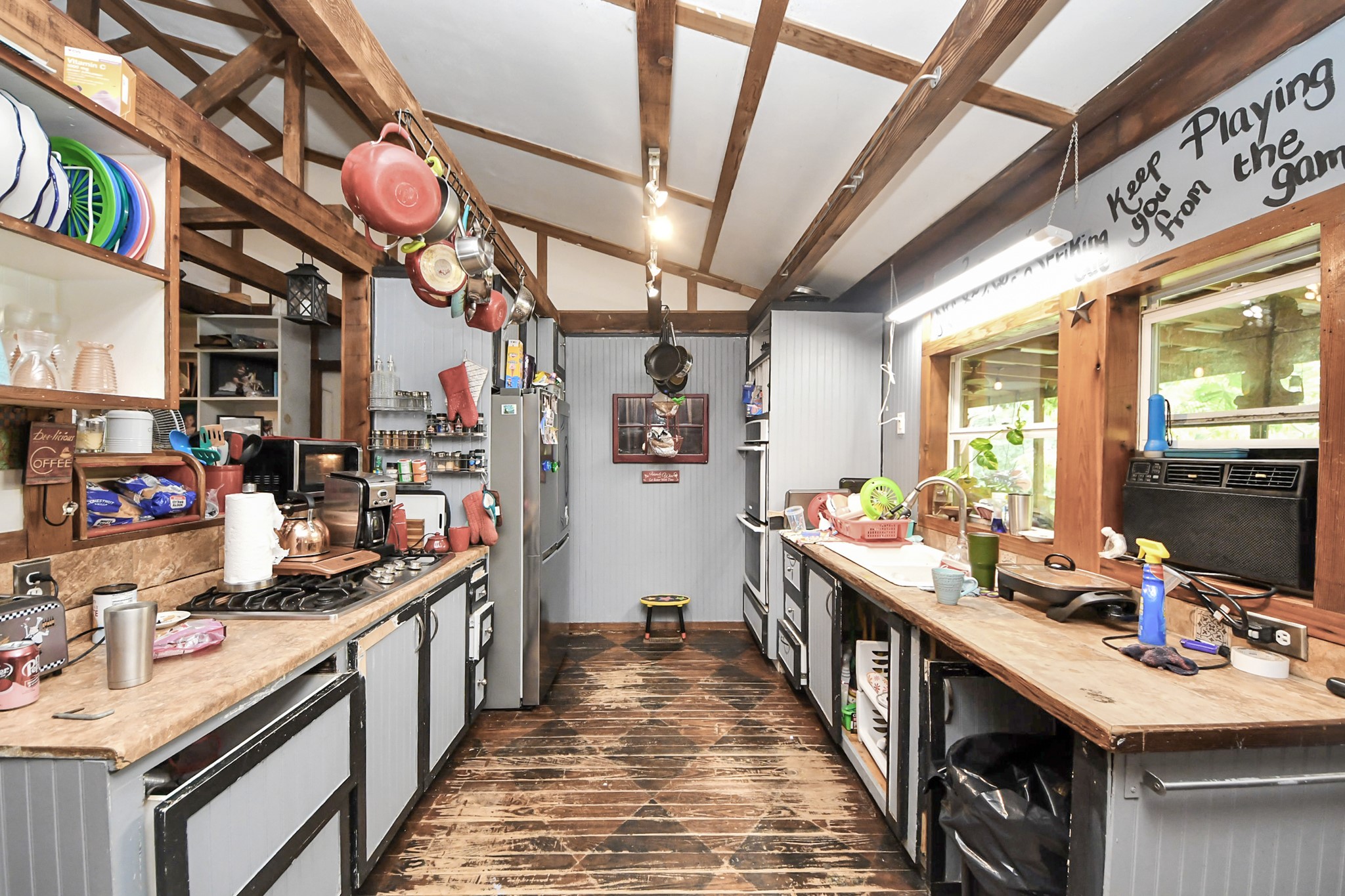 101 Rocky Road Livingston, TX 77351 - Photo 14 of 42 a kitchen with lots of counter top space