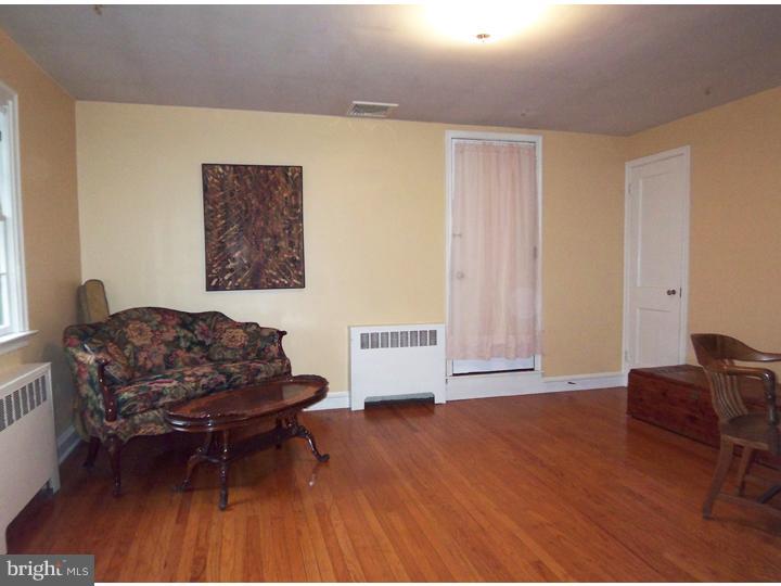 917 Ashbourne Road Cheltenham, PA 19012 - Photo 13 of 25