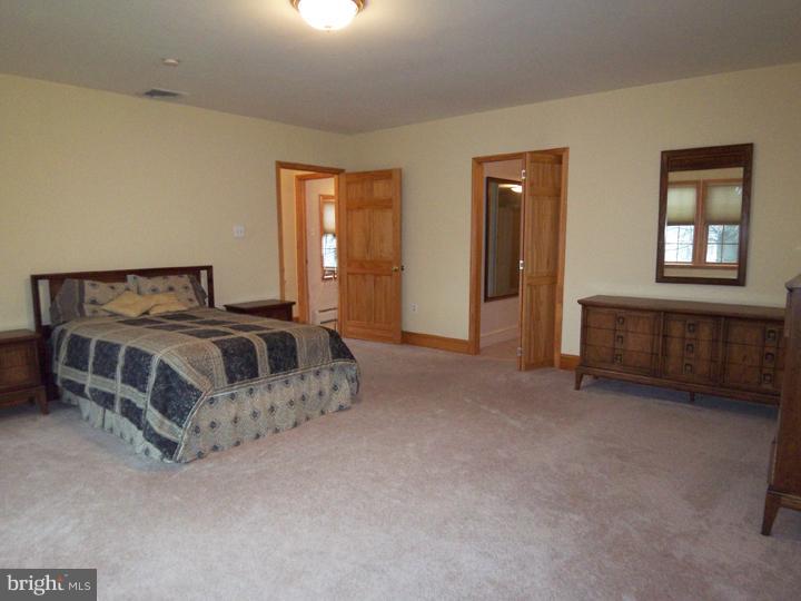 917 Ashbourne Road Cheltenham, PA 19012 - Photo 19 of 25