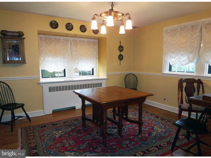 917 Ashbourne Road Cheltenham, PA 19012 - Photo 7 of 25 Dining Room