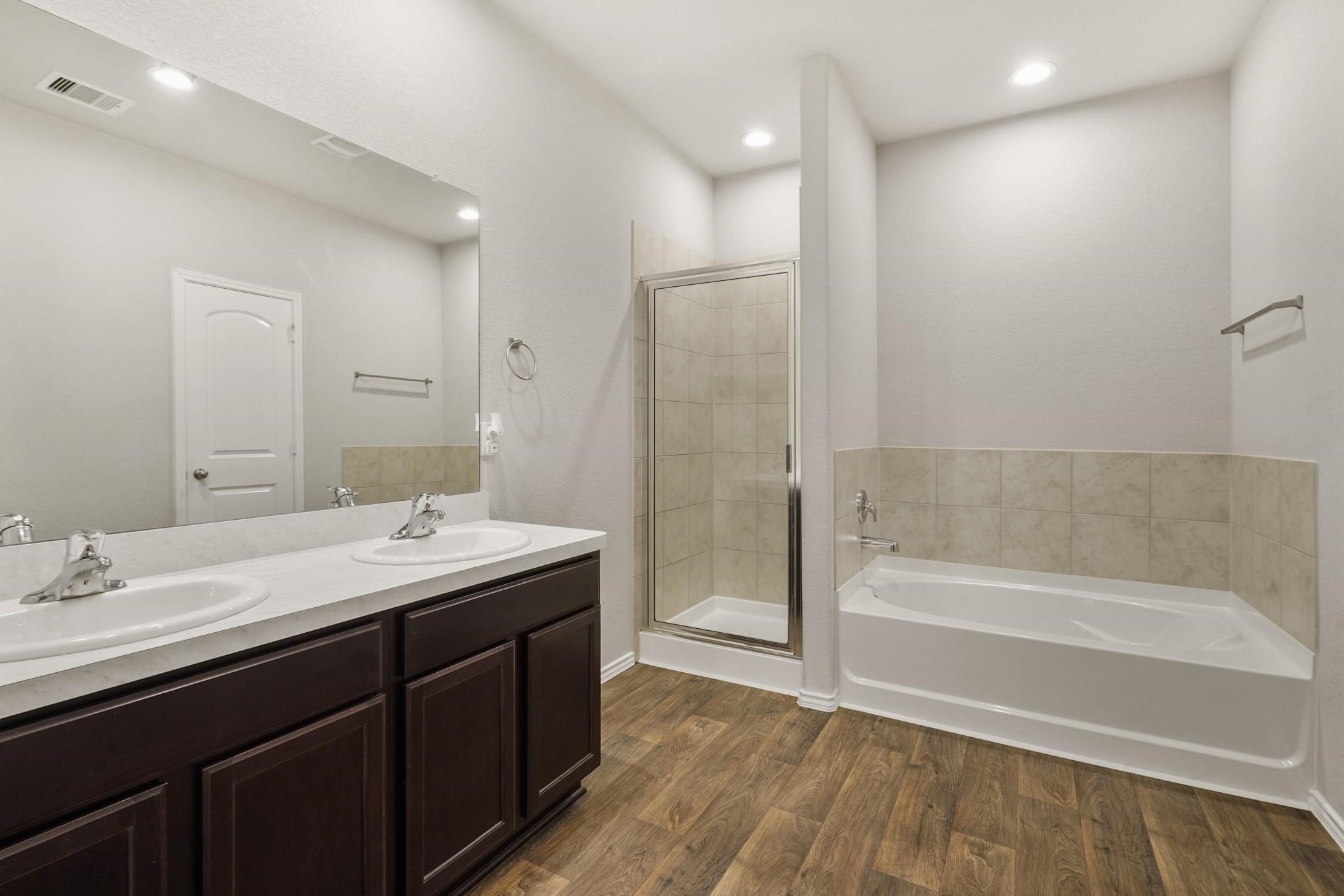 21234 Bellaria Summit Trail Katy, TX 77449 - Photo 5 of 9 Main Bathroom