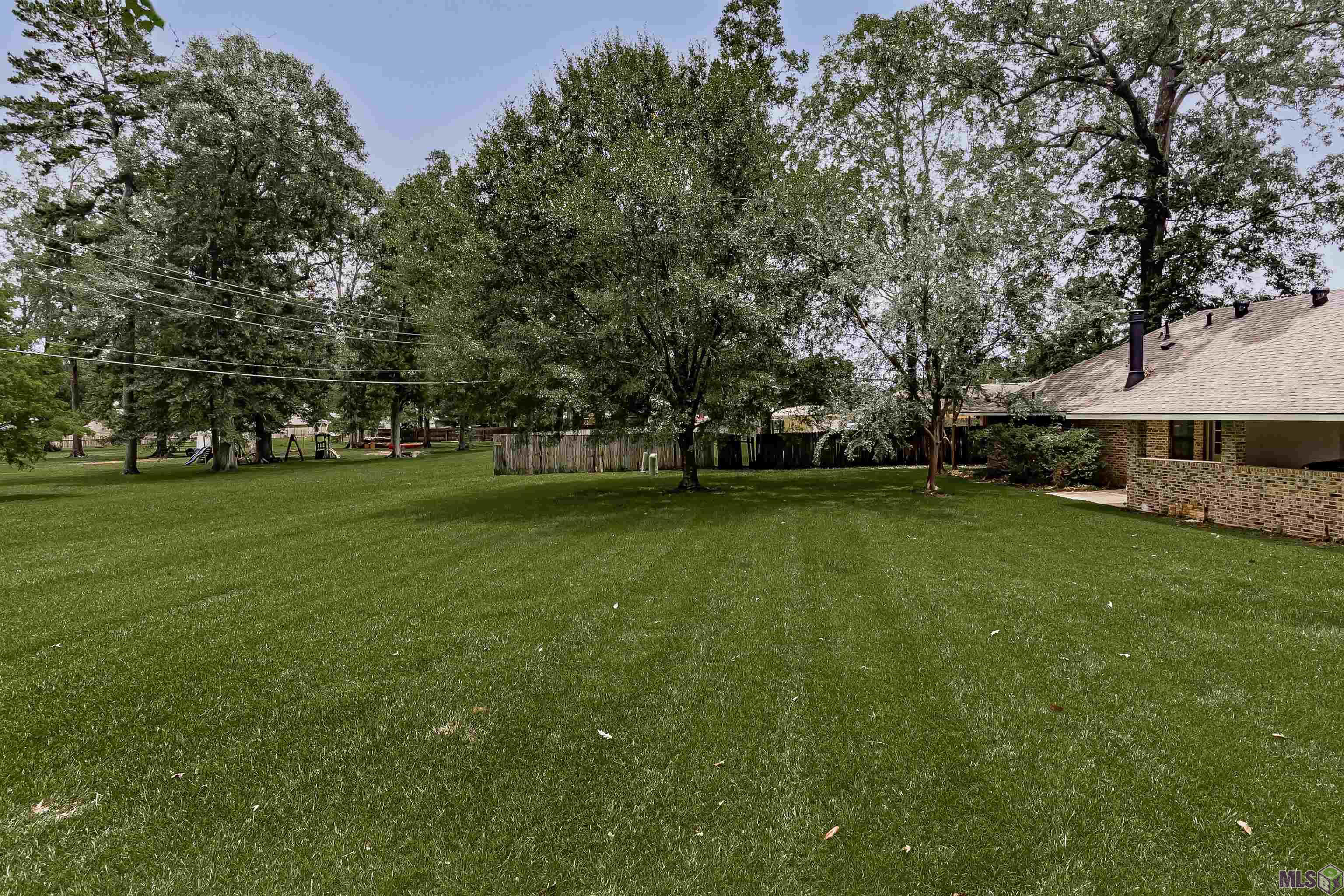 17237 General Pickett Avenue St. George, LA 70817 - Photo 3 of 22