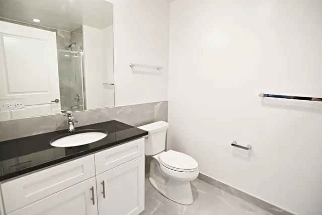 $3,100 | 3833 North Broadway, Unit 409, Chicago, IL 60613