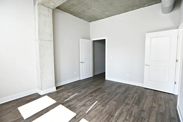 $3,100 | 3833 North Broadway, Unit 409, Chicago, IL 60613