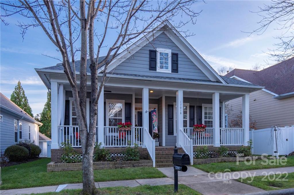 17018 Carlton Way Road Huntersville, NC 28078 - Photo 2 of 42 a front view of a house with garden