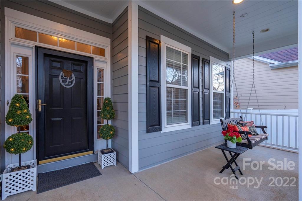 17018 Carlton Way Road Huntersville, NC 28078 - Photo 4 of 42 a view of an entryway with a potted plant