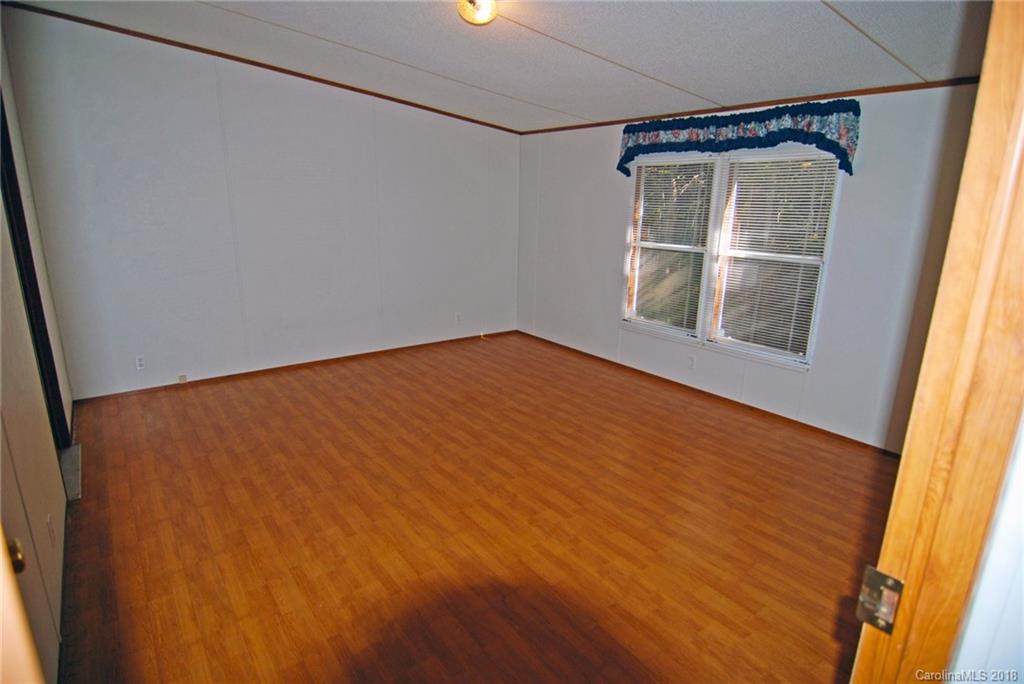 256 Davidson Road Swannanoa, NC 28778 - Photo 11 of 27 Gallery Image 11