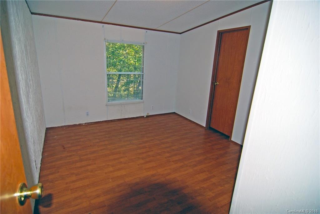 256 Davidson Road Swannanoa, NC 28778 - Photo 16 of 27 Gallery Image 16