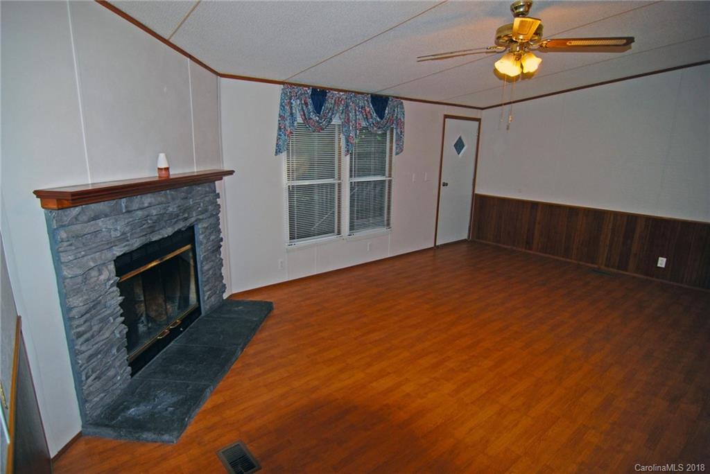 256 Davidson Road Swannanoa, NC 28778 - Photo 17 of 27 Gallery Image 17