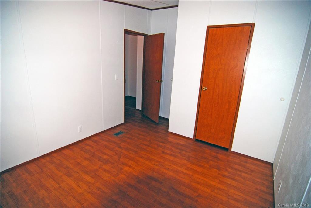 256 Davidson Road Swannanoa, NC 28778 - Photo 20 of 27 Gallery Image 20